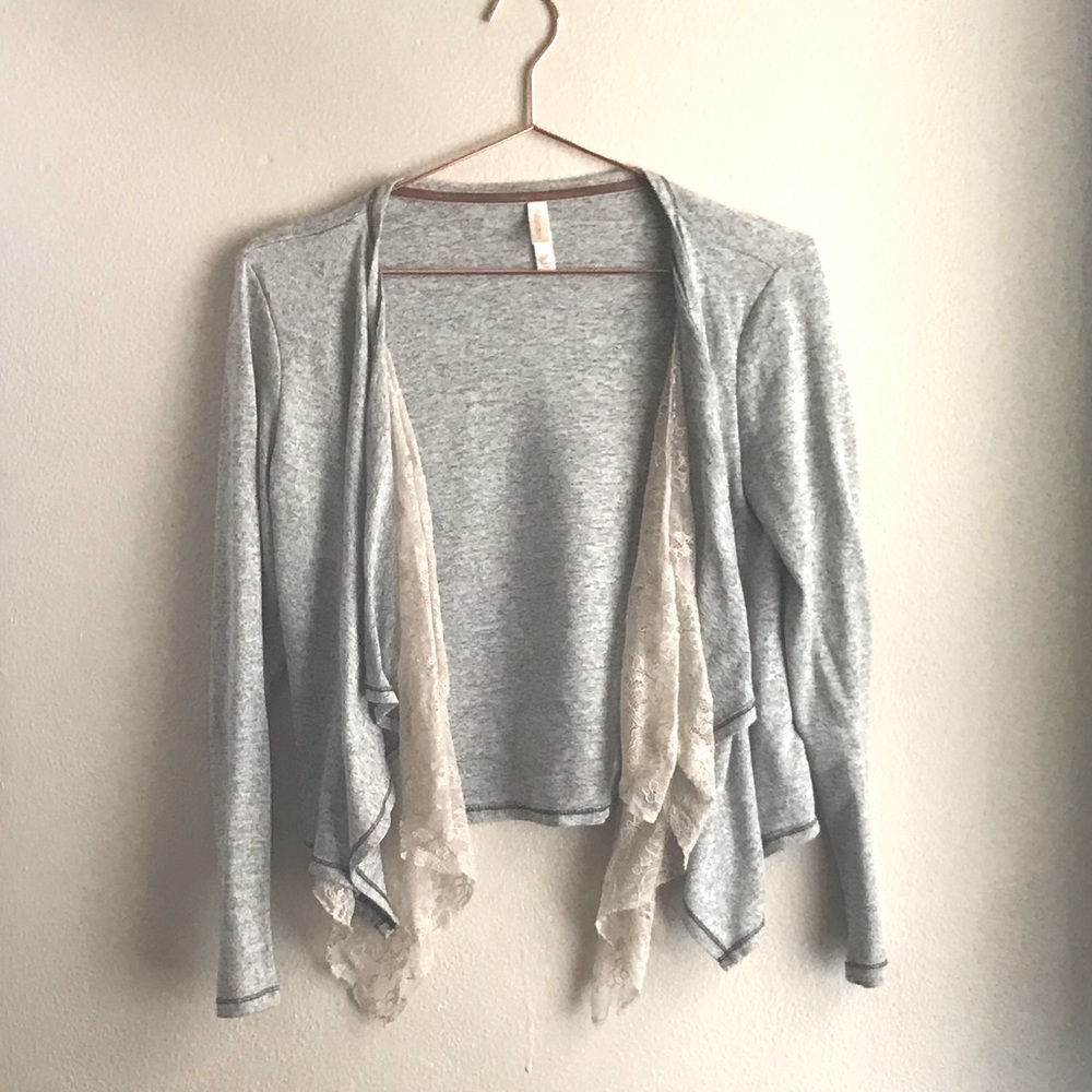 Gray Long Sleeve Sweater Shrug with Lace